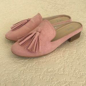 Pink mules